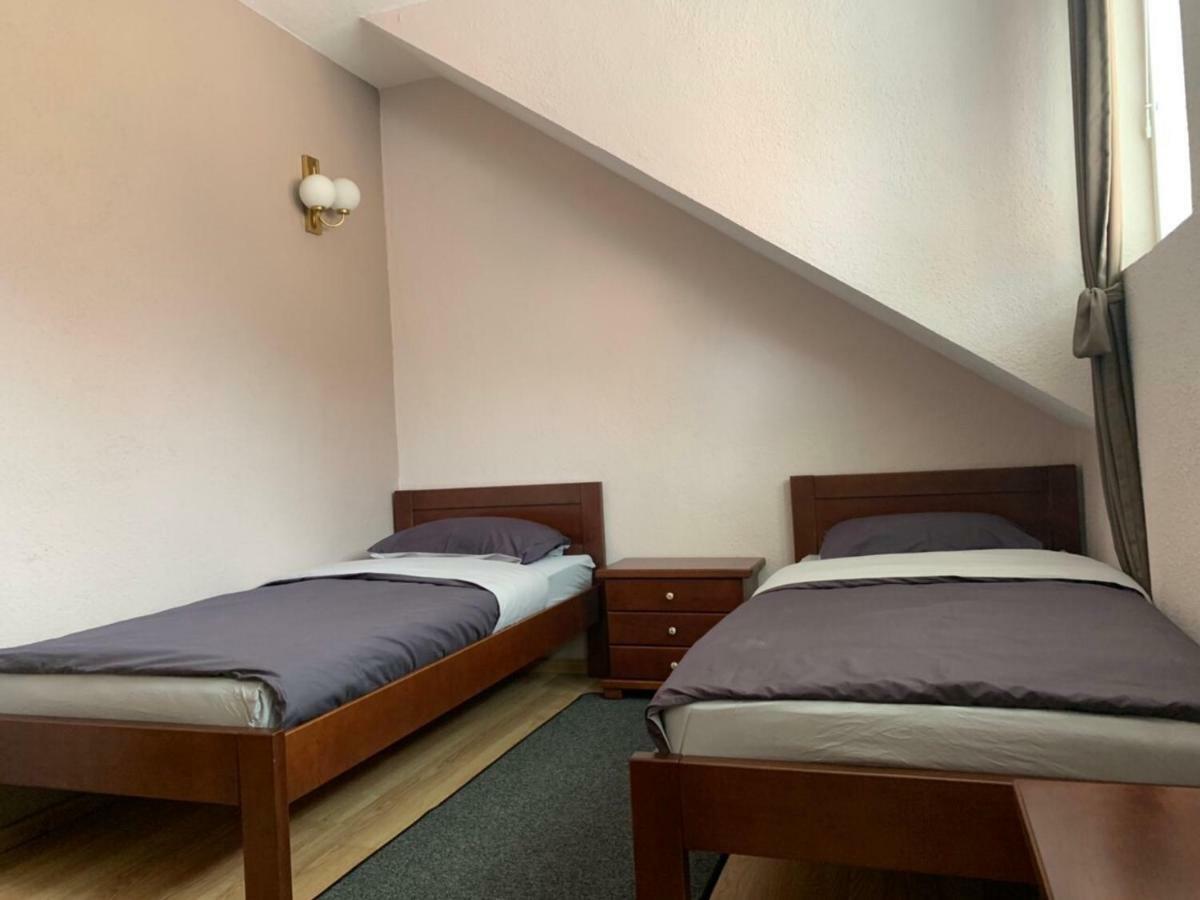 Apartmani Alo Alo بلاف المظهر الخارجي الصورة